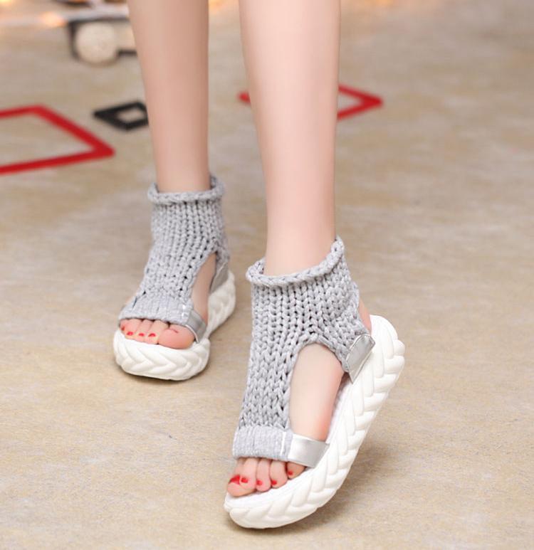 Gadgets d'Eve beauté SANKI™ :  Sandales tricotés casual-chic